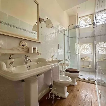 Luxury Close To S. Frediano - Victor Apartmán Florencie